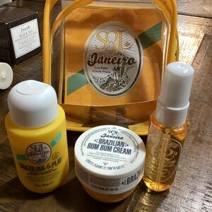 Sol de Janeiro Brazilian 4 Play Shower Cream-Gel in YellowSol De Janiero sampler